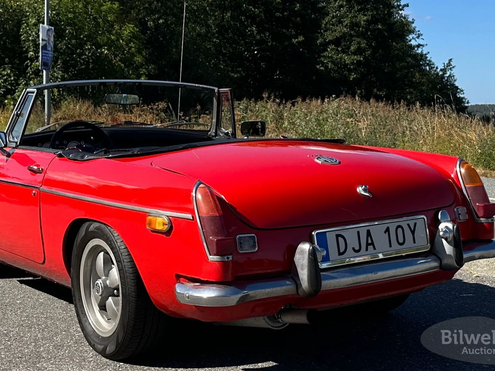 Vehicle image 37