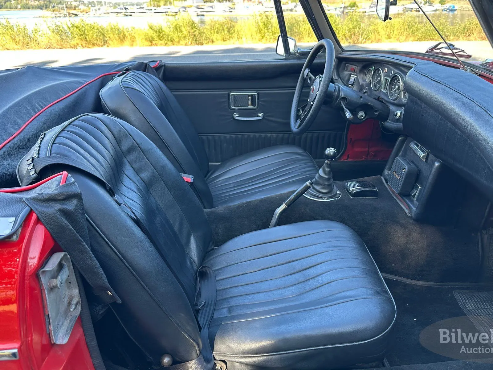 Vehicle image 48
