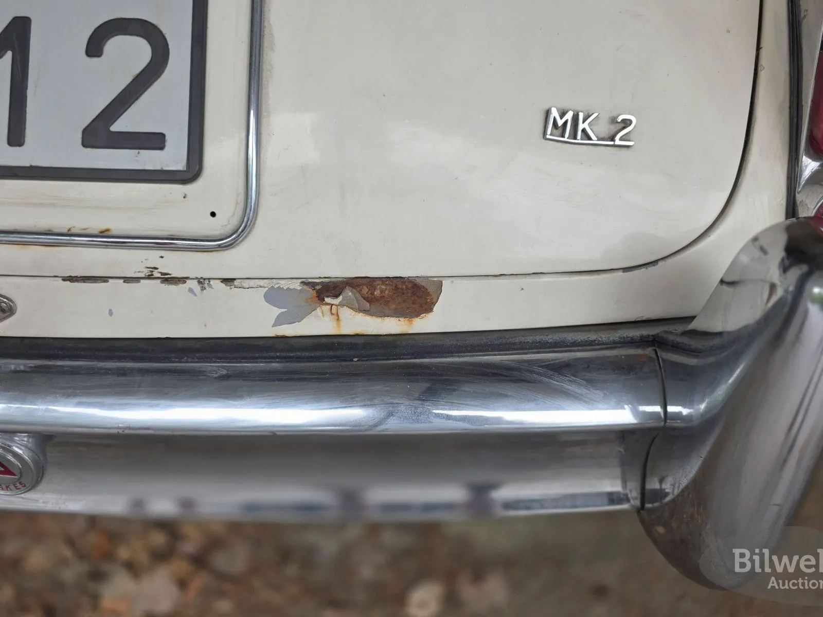 Vehicle image 30