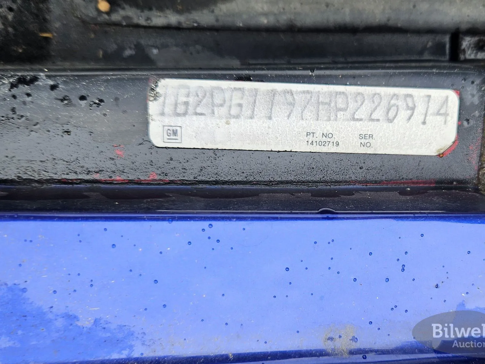 Vehicle image 13