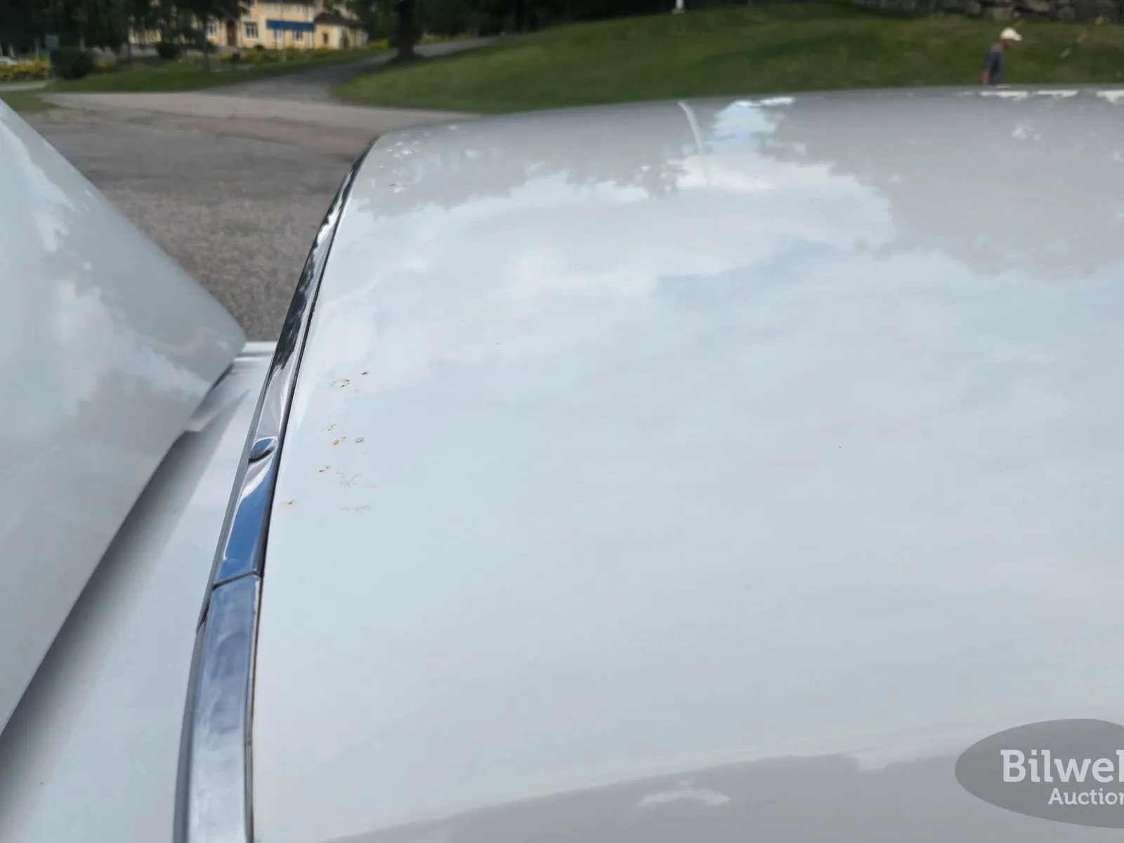 Vehicle image 28