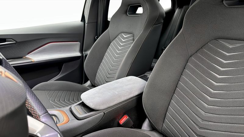 Cupra Born bild 8