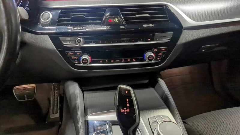 BMW 520 bild 12