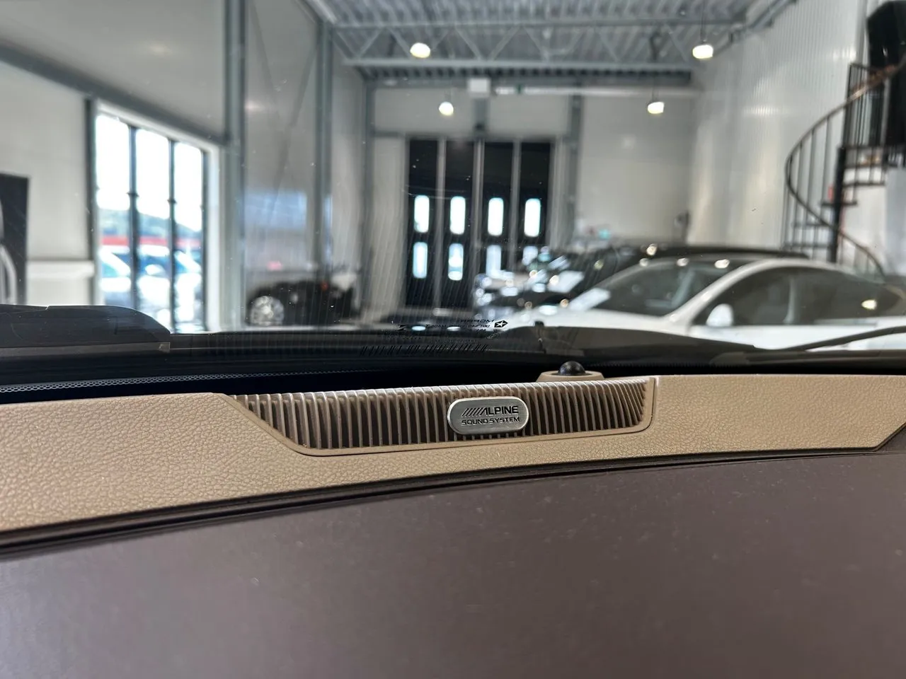 Vehicle image 18