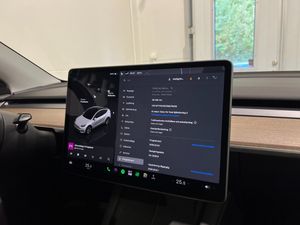 Tesla Model Y bild 20