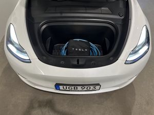 Tesla Model Y bild 12