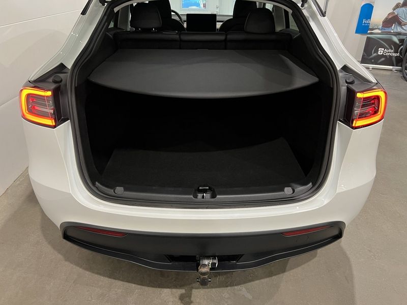 Tesla Model Y bild 10