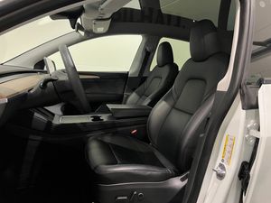 Tesla Model Y bild 7