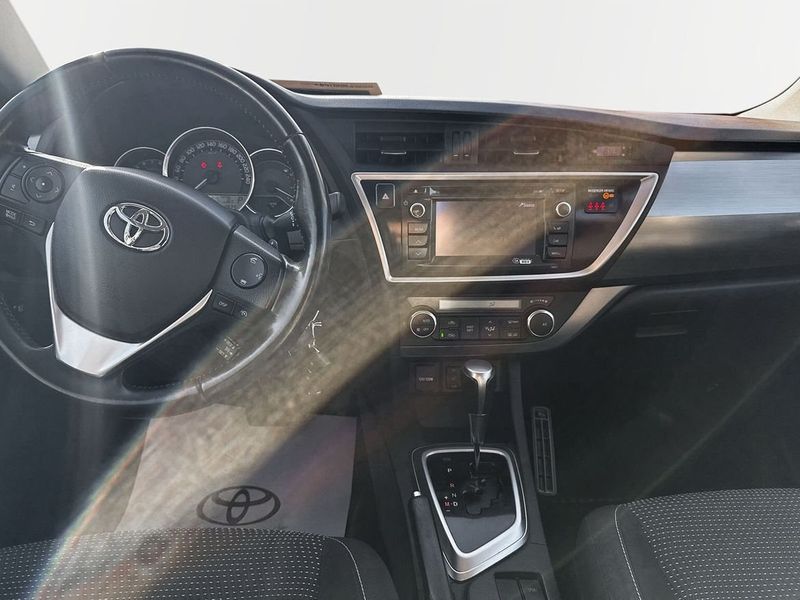 Toyota Auris bild 8