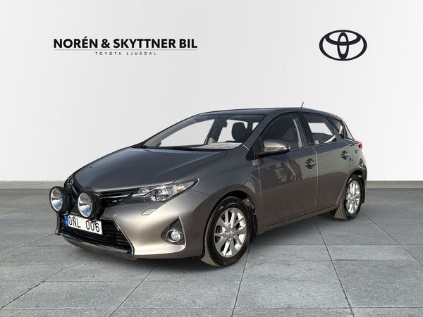 Toyota Auris 1.6 Automat /Vhjul - 2013