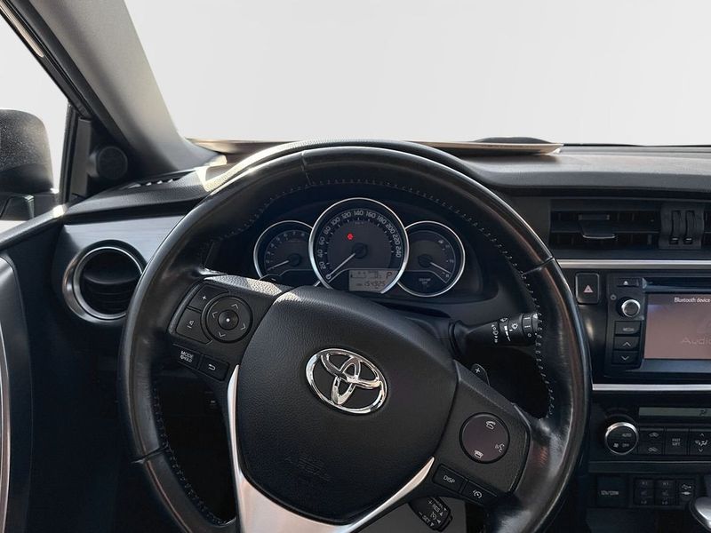 Toyota Auris bild 9