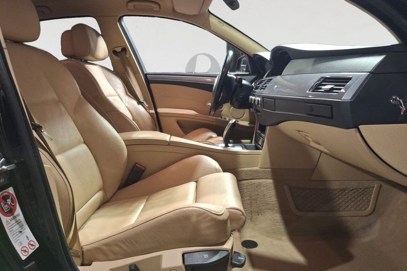 BMW 520 bild 15