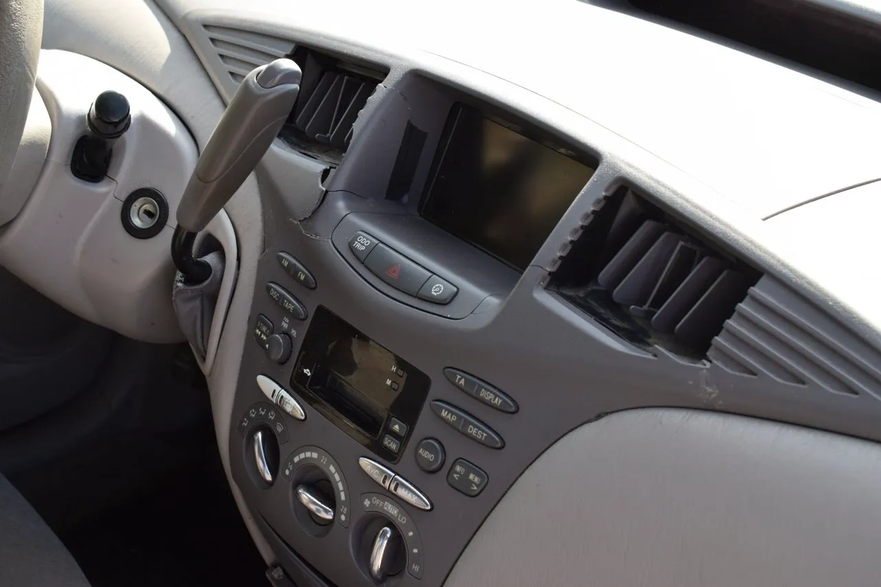 Vehicle image 7