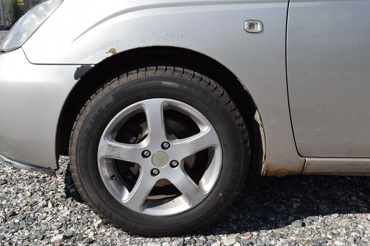 Vehicle image 8