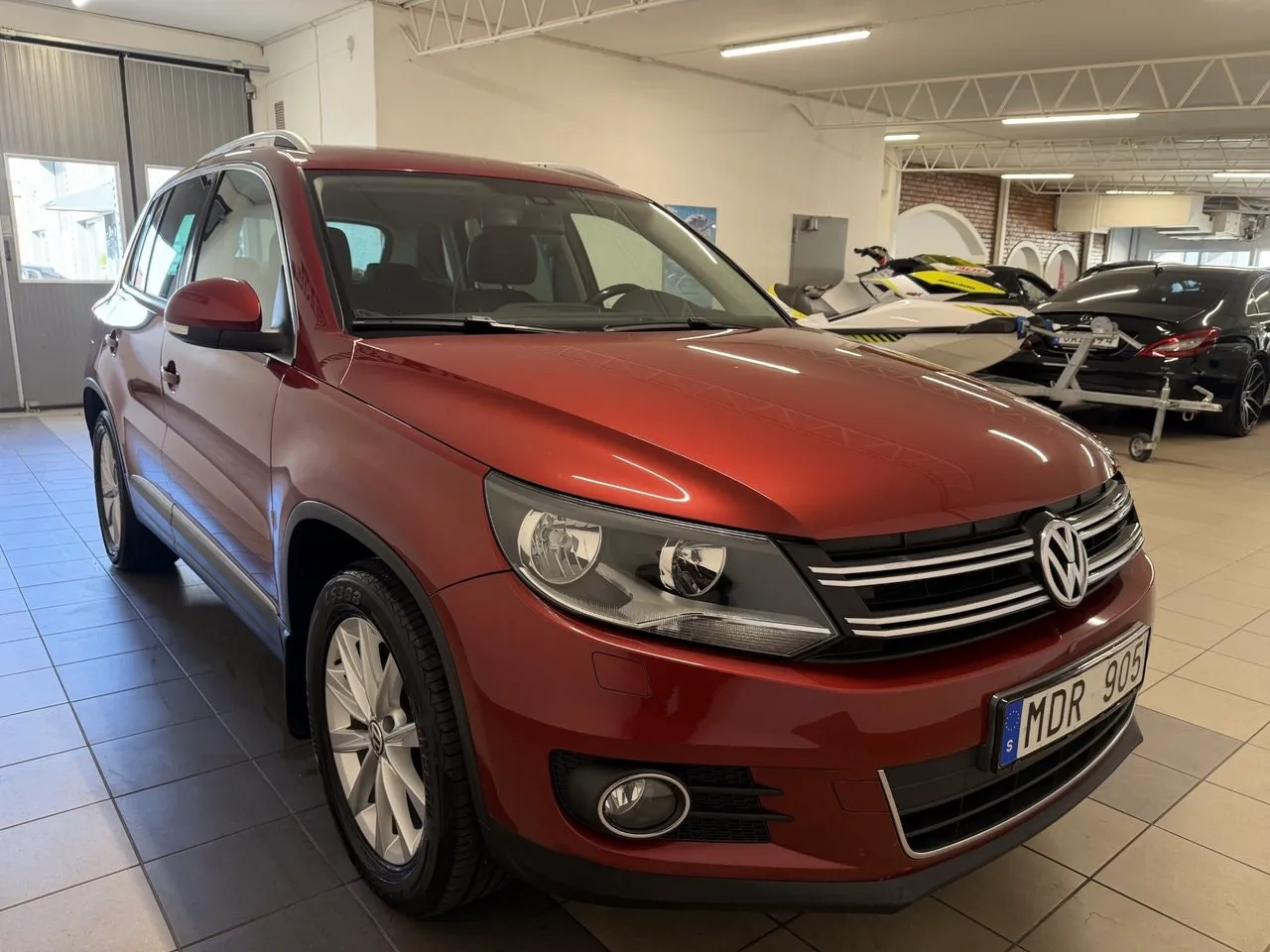 Vehicle image 5