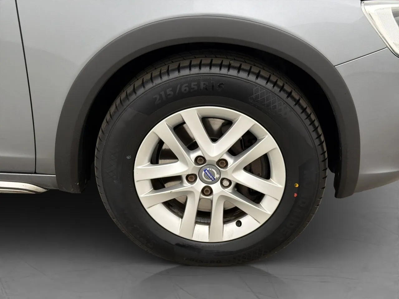 Vehicle image 30