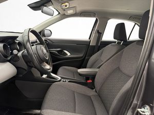 Toyota Yaris Cross bild 11