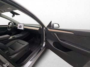 Tesla Model Y bild 29