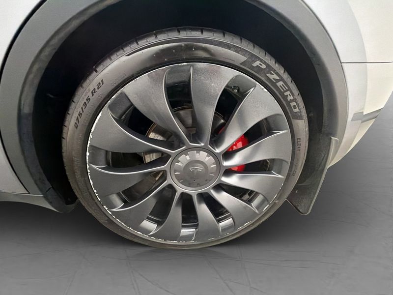 Tesla Model Y bild 33