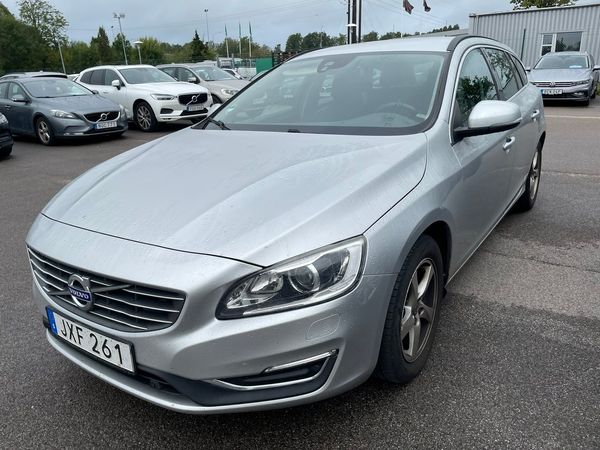 Volvo V60 D3 150HK Momentum - 2016