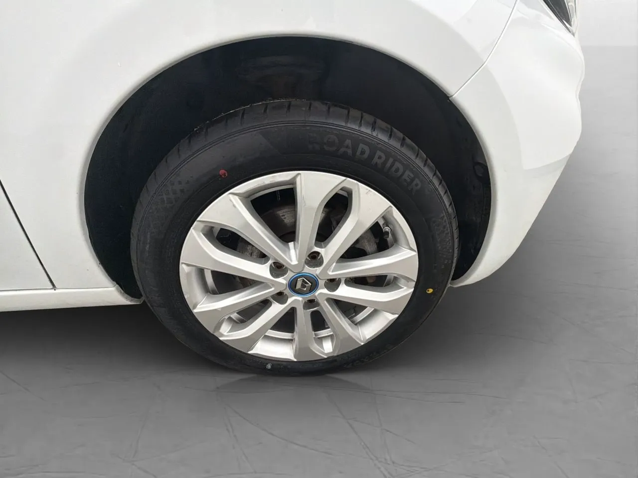 Vehicle image 31