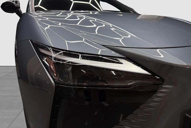 Lexus RZ bild 9