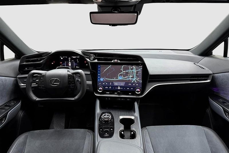 Lexus RZ bild 11