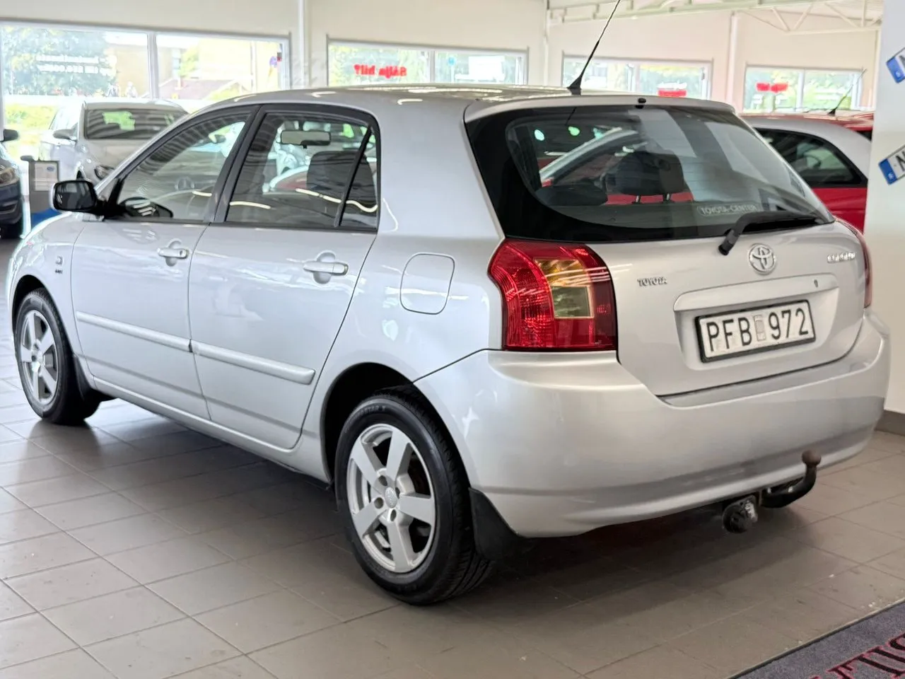 Vehicle image 13