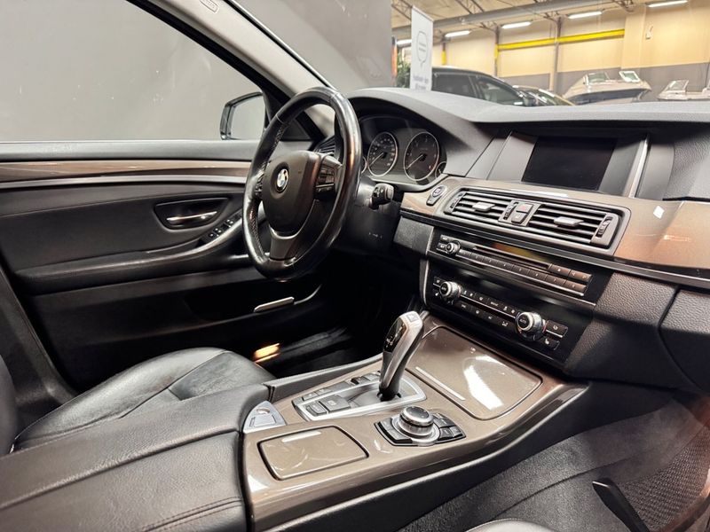 BMW 520 bild 10