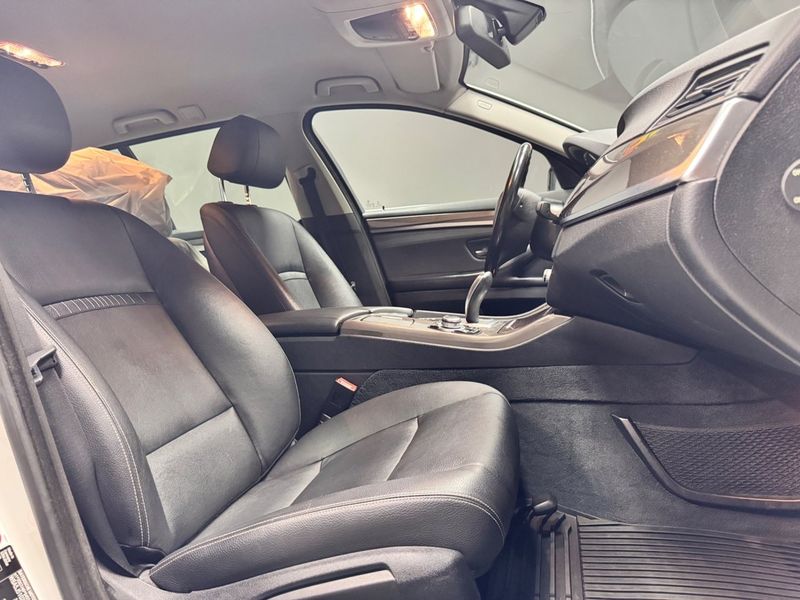 BMW 520 bild 9