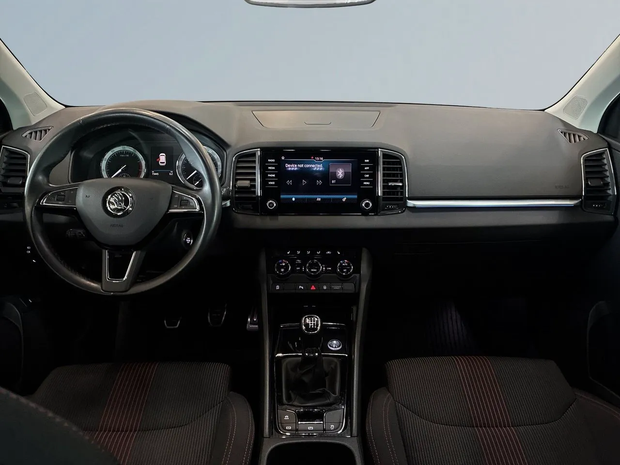 Vehicle image 7
