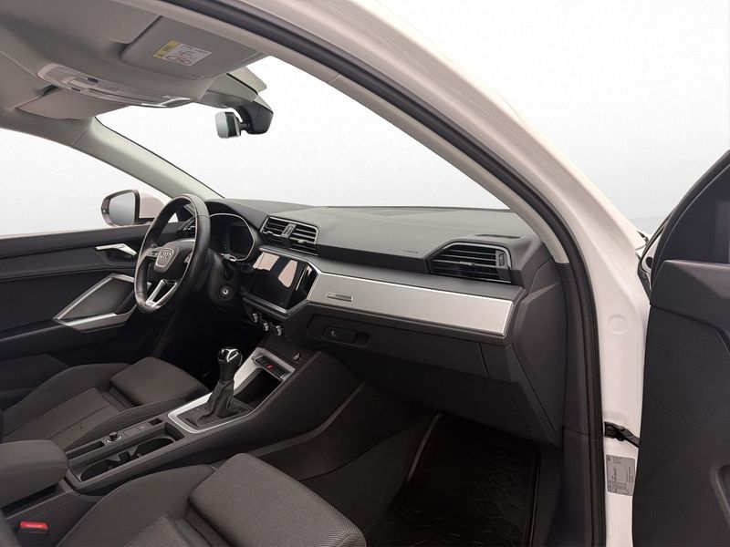 Audi Q3 bild 21
