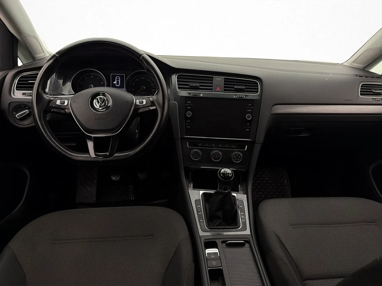 Vehicle image 18