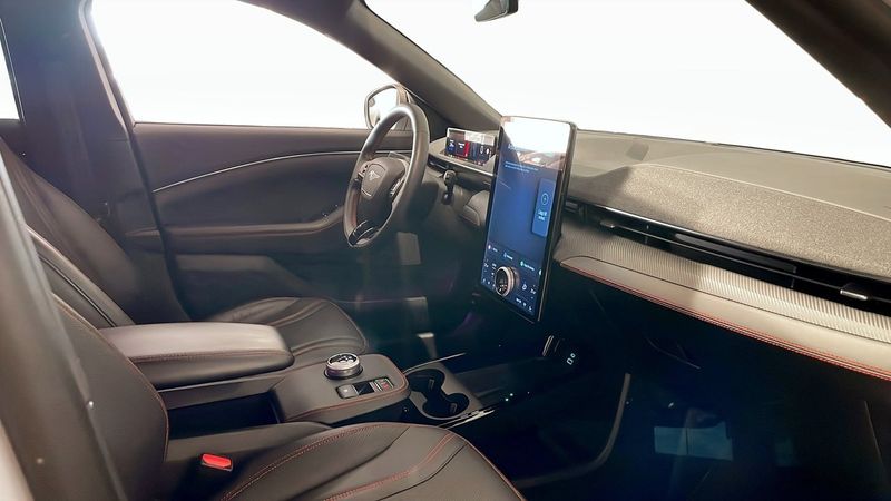 Ford Mustang Mach-E bild 3