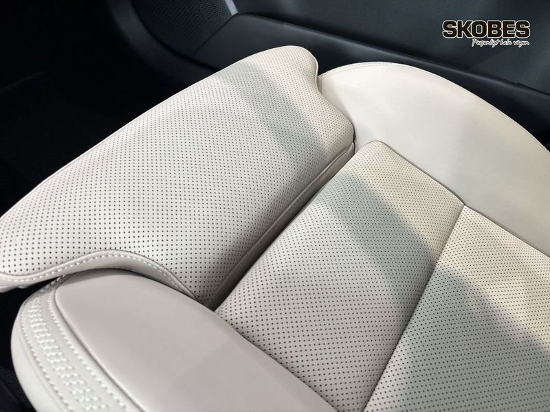 Volvo ES90 bild 21
