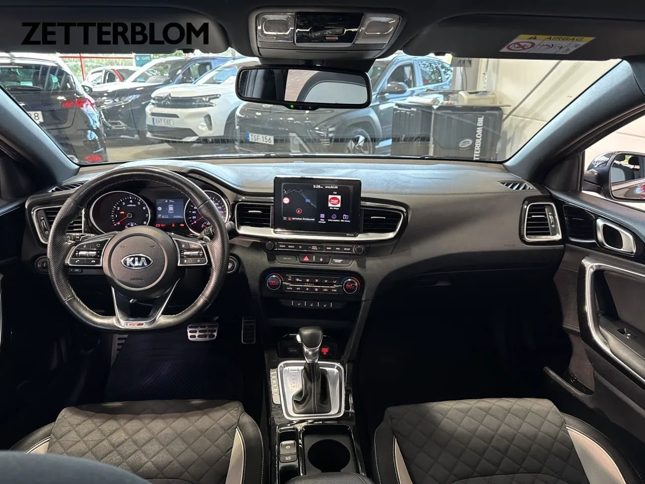 Vehicle image 9