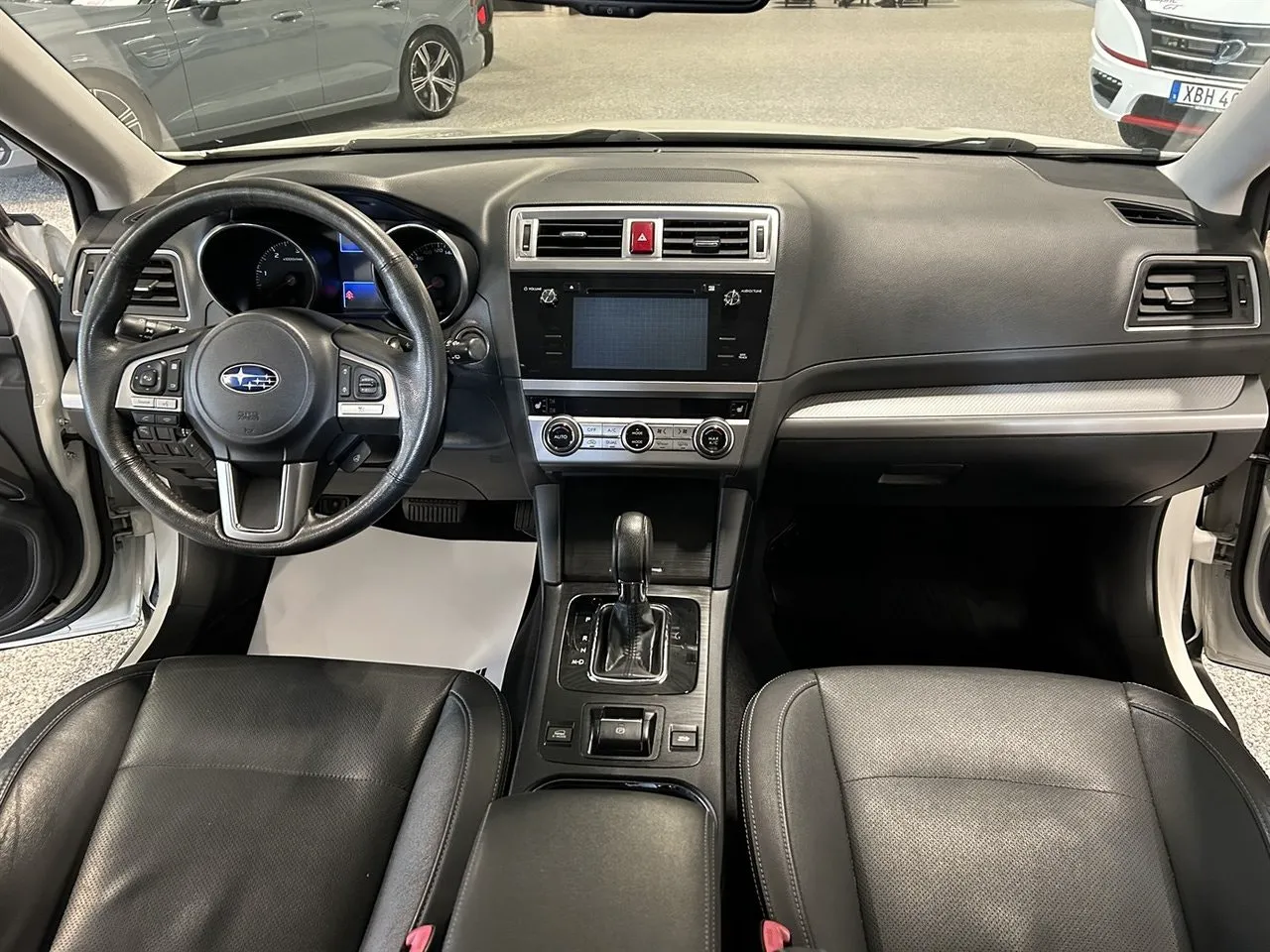 Vehicle image 18