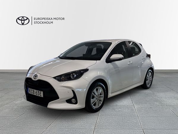 Toyota Yaris Hybrid 115 1,5 HSD ACTIVE KOMFORT / P-SENS / VINTERHJUL - 2024