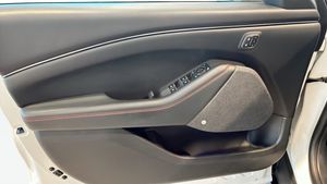 Ford Mustang Mach-E bild 11