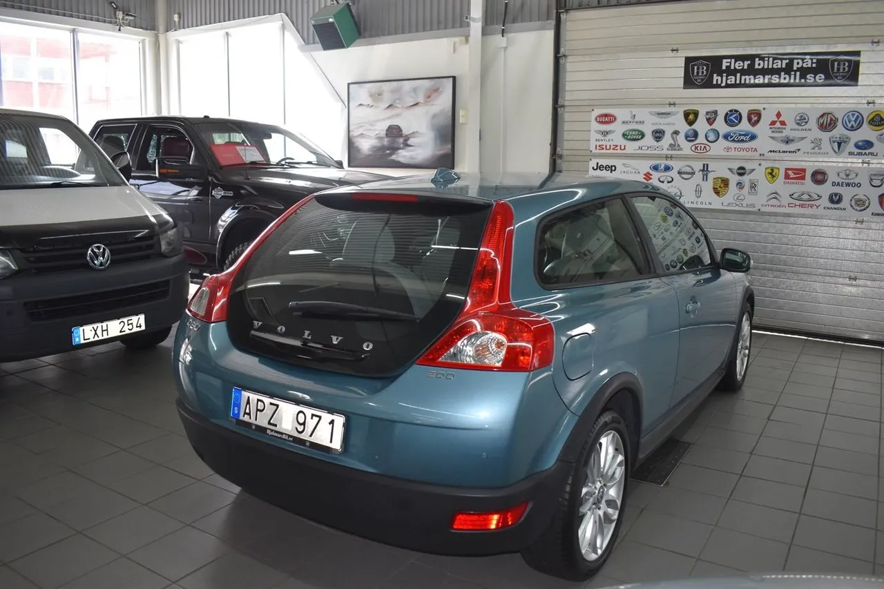 Vehicle image 2