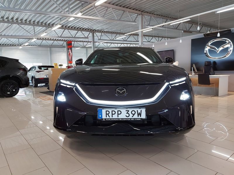 Mazda CX-6e bild 2
