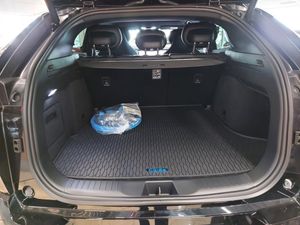 Mazda CX-6e bild 9