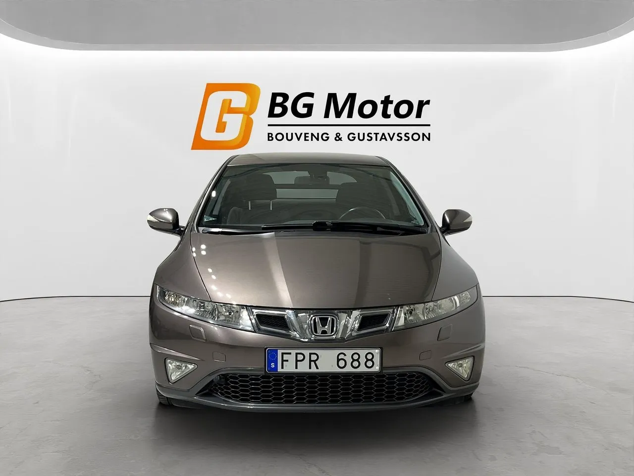 Vehicle image 1