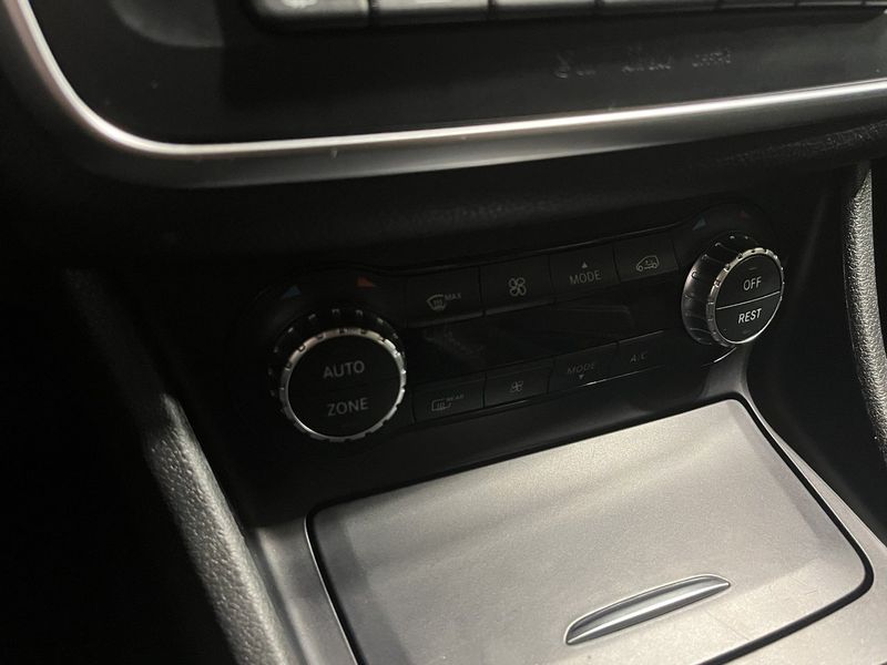Mercedes GLA200 bild 16