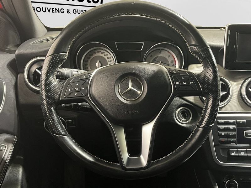 Mercedes GLA200 bild 14