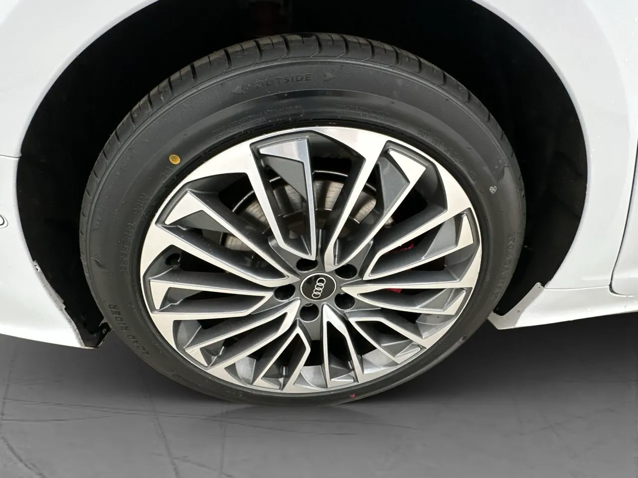 Vehicle image 31