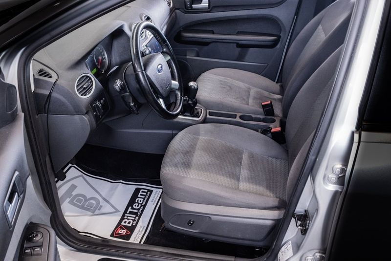 Ford Focus bild 13