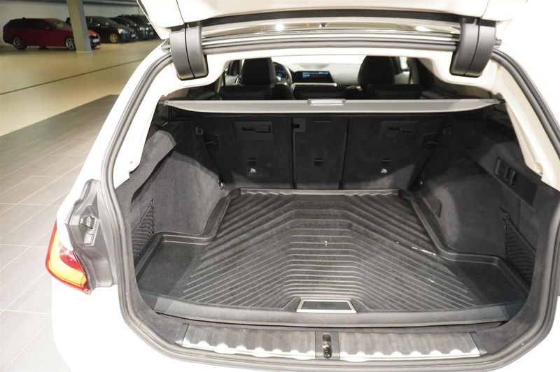 BMW 320 bild 11