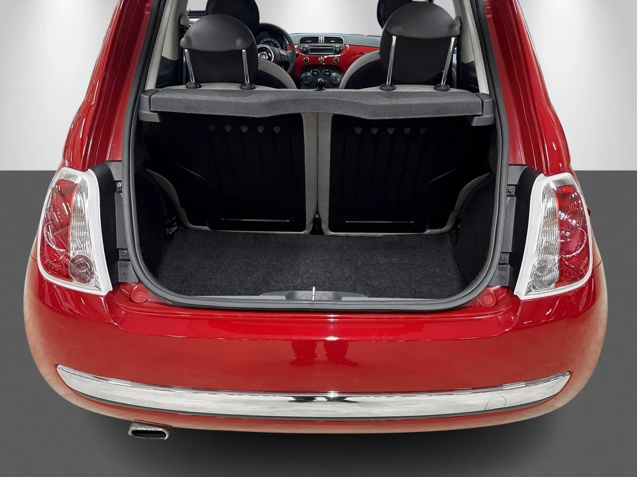 Vehicle image 14