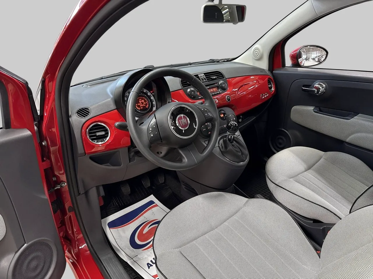 Vehicle image 7